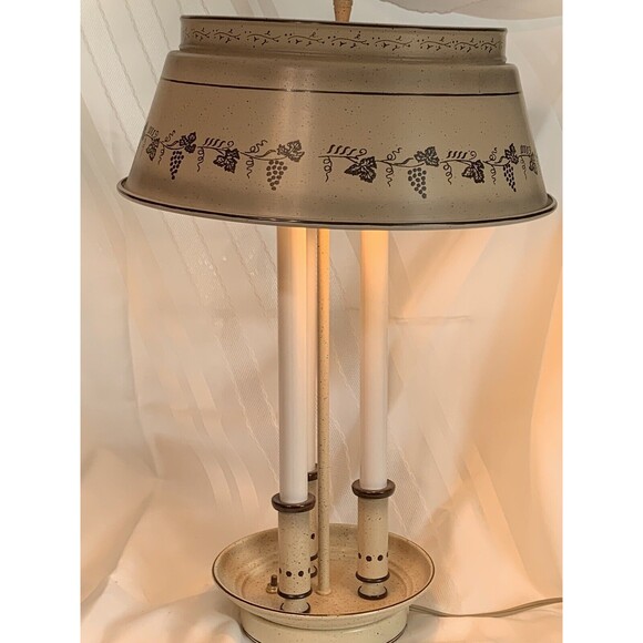 Vintage Beige Gold Bouillotte Style Tole Lamp + Shade Underwriter’s Laboratories - Picture 2 of 12